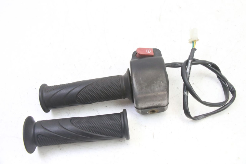 photo de INTERRUPTOR DERECHO SYM JET 14 4T 50 (2018 - 2022)