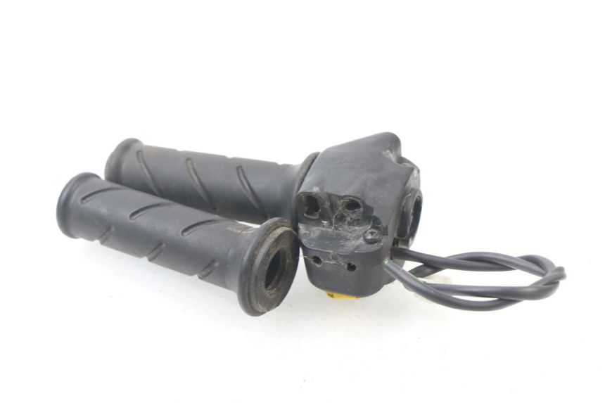 photo de CONMUTADOR DERECHA PEUGEOT JET FORCE CARBU 50 (2003 - 2016)