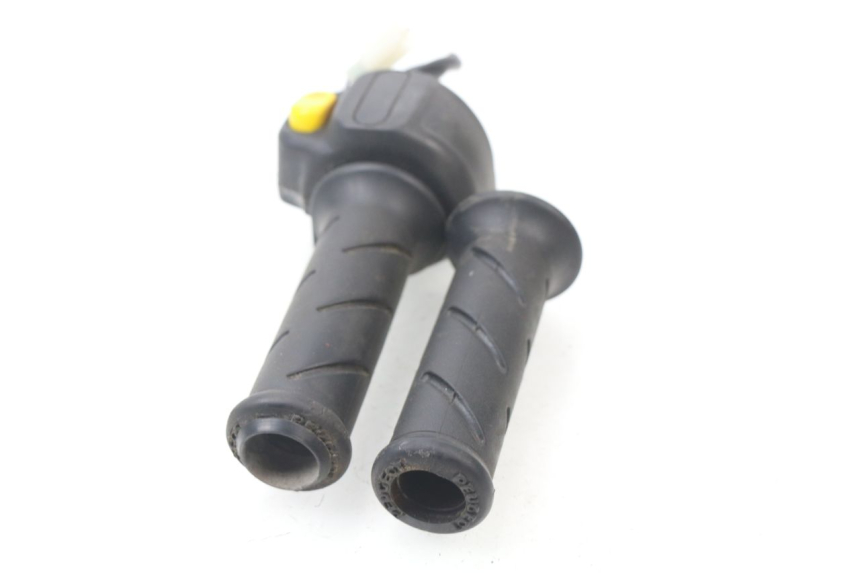 photo de CONMUTADOR DERECHA PEUGEOT JET FORCE CARBU 50 (2003 - 2016)