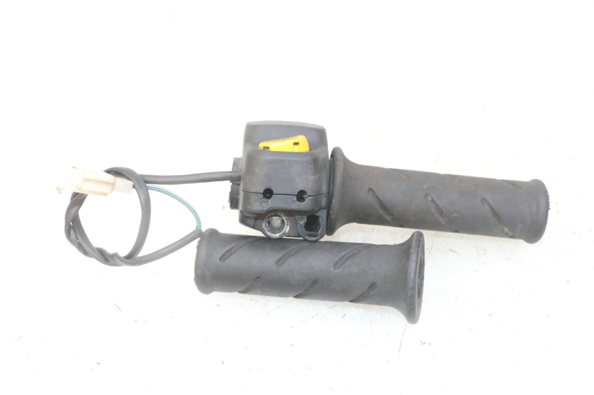 photo de CONMUTADOR DERECHA PEUGEOT JET FORCE CARBU 50 (2003 - 2016)