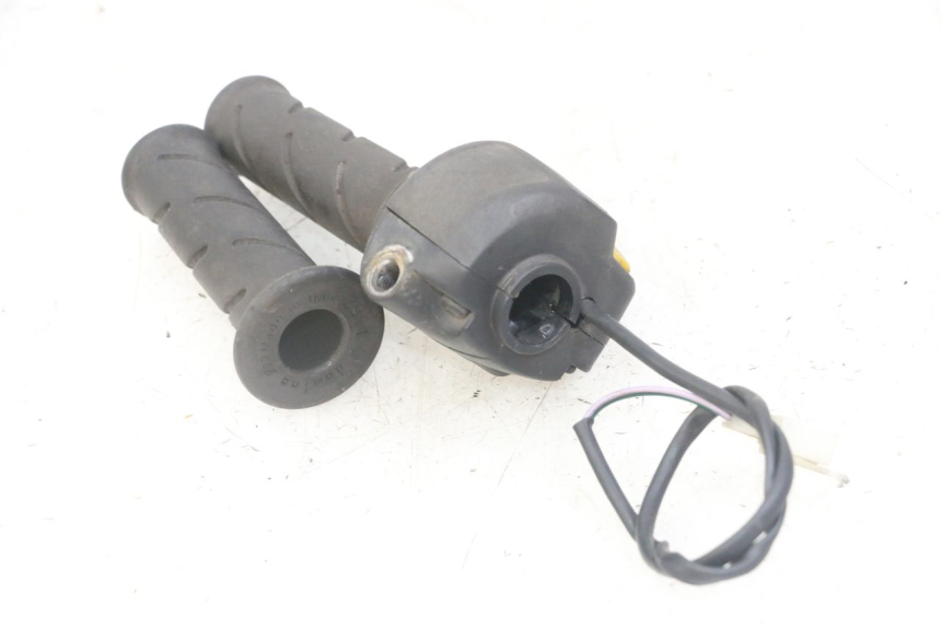 photo de CONMUTADOR DERECHA PEUGEOT JET FORCE CARBU 50 (2003 - 2016)