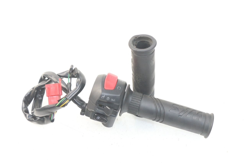 photo de CONMUTADOR DERECHA SYM JOYMAX 250 (2013 - 2017)
