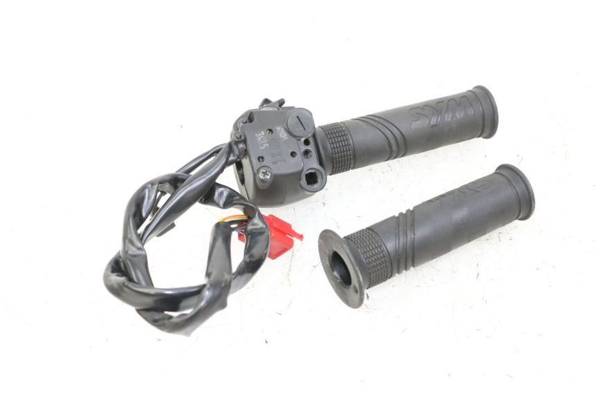 photo de CONMUTADOR DERECHA SYM JOYMAX 125 (2010 - 2017)