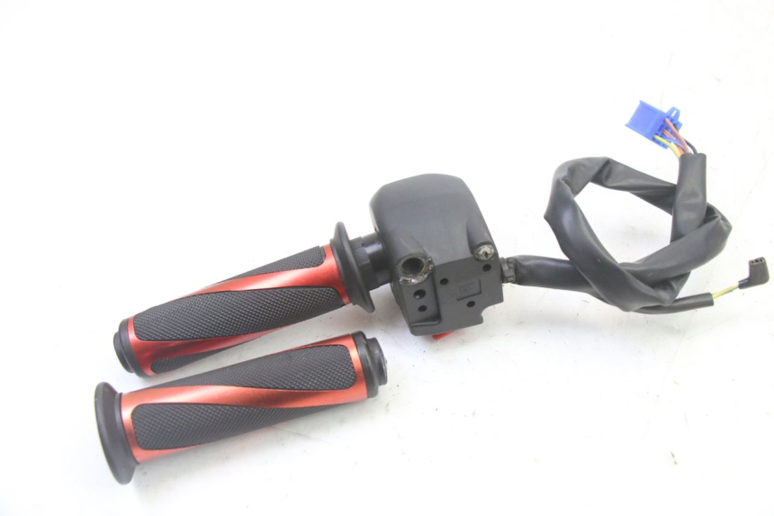 photo de CONMUTADOR DERECHA KIDEN KD125-G 125 (2018 - 2022)