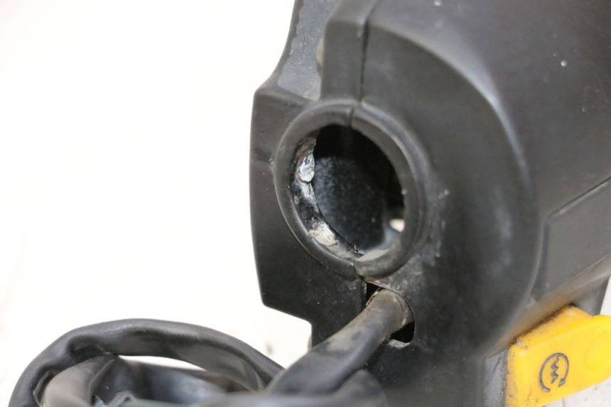 photo de INTERRUPTOR DERECHO PEUGEOT KISBEE 2T 50 (2010 - 2017)