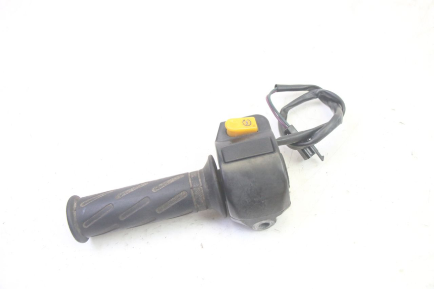 photo de INTERRUPTOR DERECHO PEUGEOT KISBEE 4T 50 (2010 - 2017) - Otra perspectiva