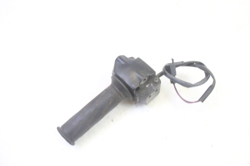 photo de INTERRUPTOR DERECHO PEUGEOT KISBEE 4T 50 (2010 - 2017) - Primer plano técnico