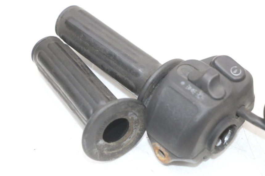 photo de CONMUTADOR DERECHA RENAULT KOURANOS 125 (2001 - 2004)
