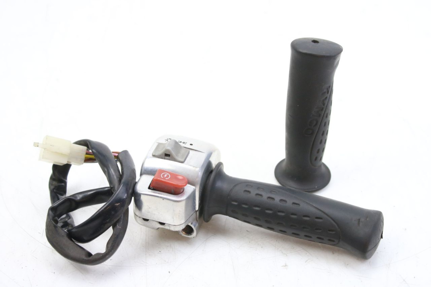 photo de INTERRUPTOR DERECHO KYMCO SENTO 100 (2008 - 2013)