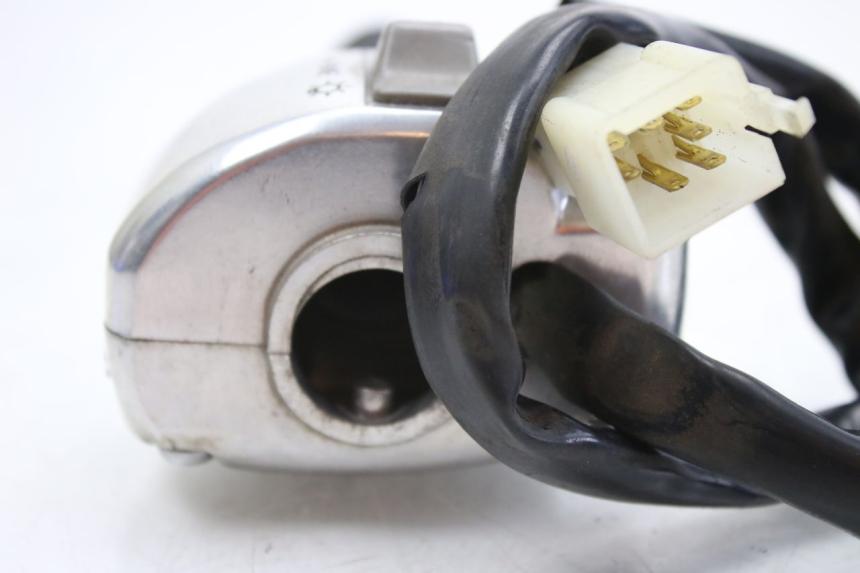 photo de INTERRUPTOR DERECHO KYMCO SENTO 100 (2008 - 2013)