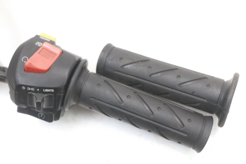 photo de CONMUTADOR DERECHA KYMCO XCITING 250 (2006 - 2009)
