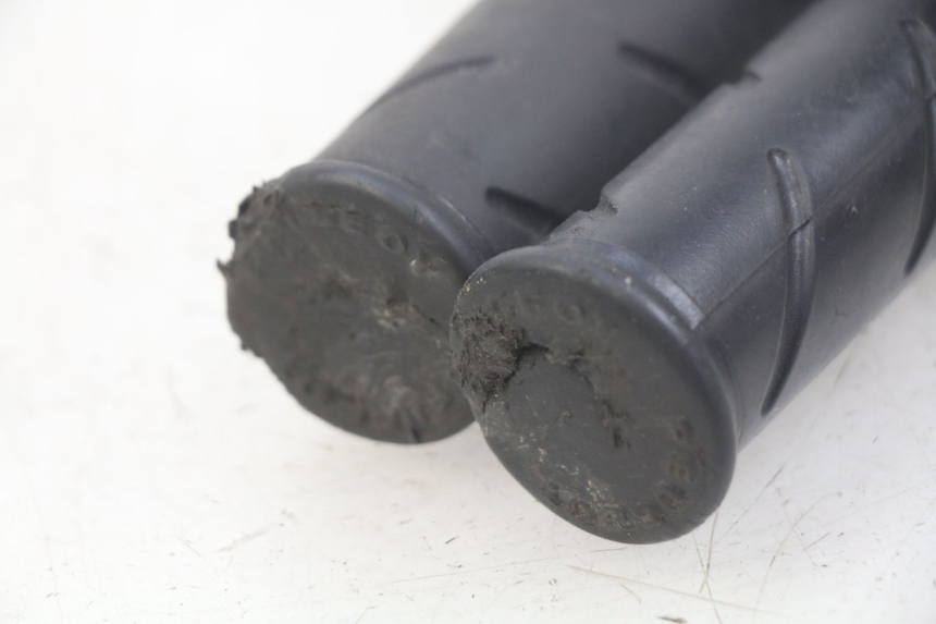 photo de INTERRUPTOR DERECHO PEUGEOT LUDIX 50 (2008 - 2017)