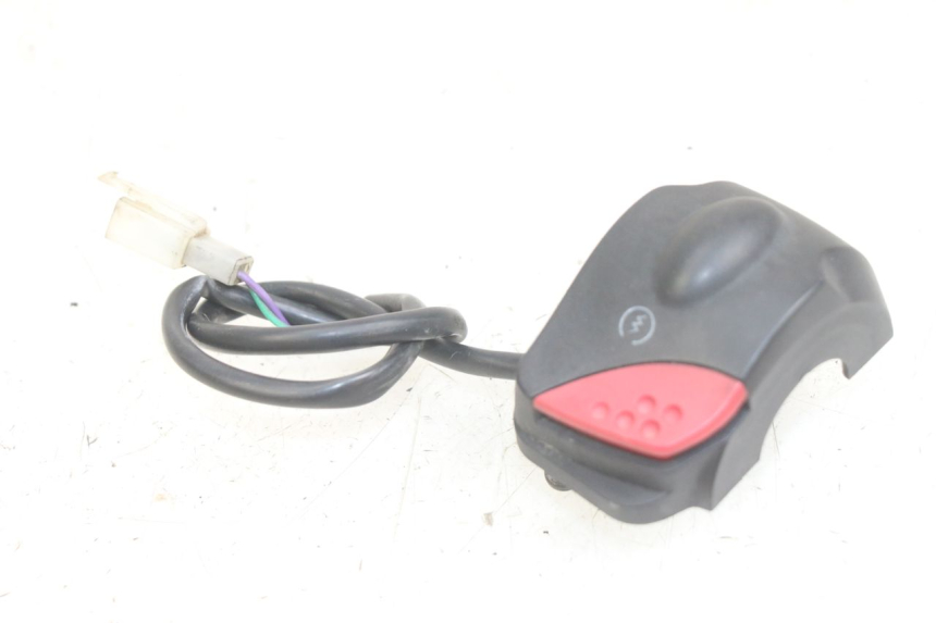 photo de INTERRUPTOR DERECHO PEUGEOT LUDIX 50 (2005 - 2007)