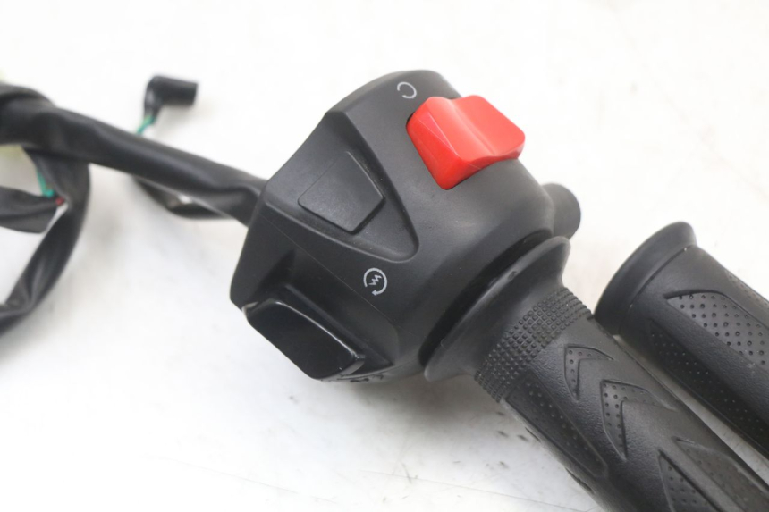 photo de CONMUTADOR DERECHA MASAI SCRAMBLER SPORT 125 (2021 - 2025)