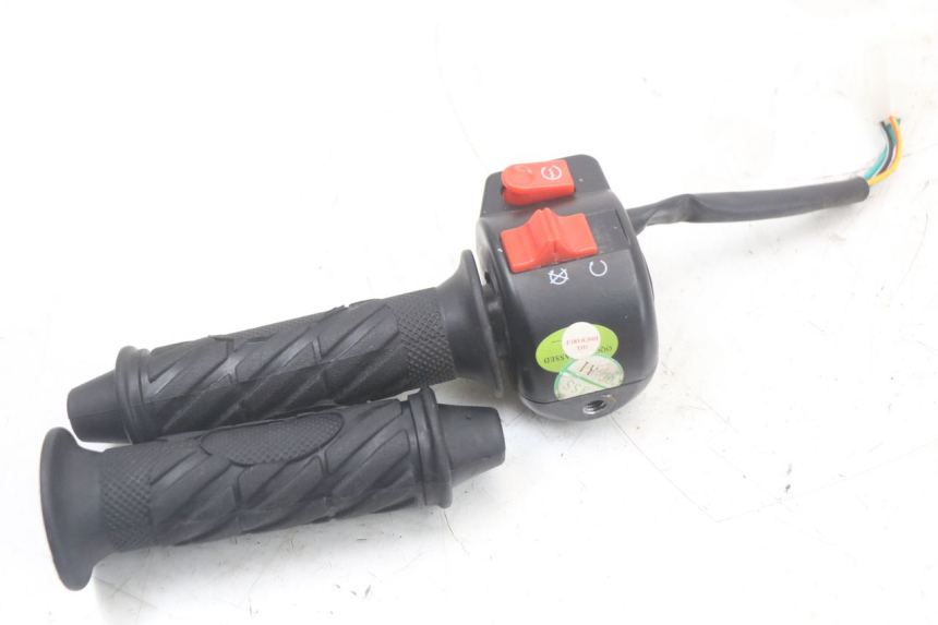 photo de CONMUTADOR DERECHA MASH LEGEND'R 4T 50 (2021 - 2025)