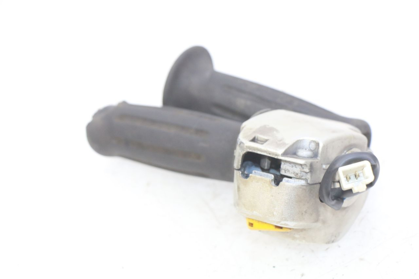 photo de INTERRUPTOR DERECHO MBK FLIPPER 50 (2004 - 2012)