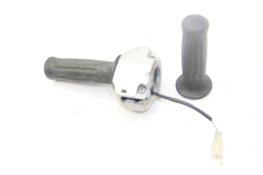 photo de INTERRUPTOR DERECHO MBK FLIPPER 50 (2004 - 2012)