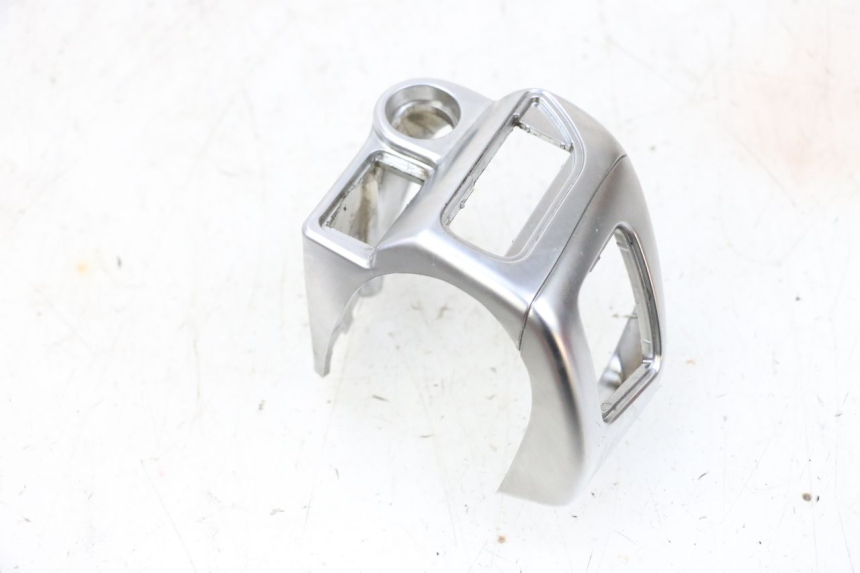 photo de CONMUTADOR DERECHA PIAGGIO MP3 HPE 300 (2019 - 2026) - Detalles de los puntos de fijación