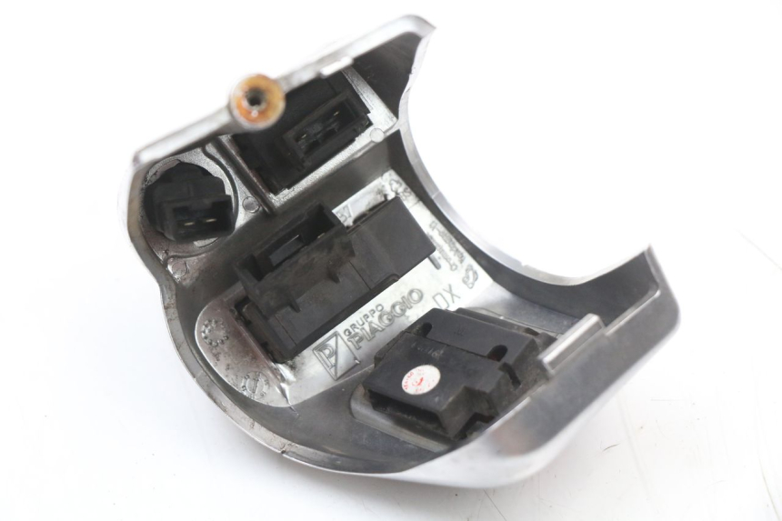 photo de CONMUTADOR DERECHA PIAGGIO MP3 LT 400 (2007 - 2012)