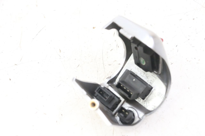 photo de CONMUTADOR DERECHA PIAGGIO MP3 LT 400 (2007 - 2012)
