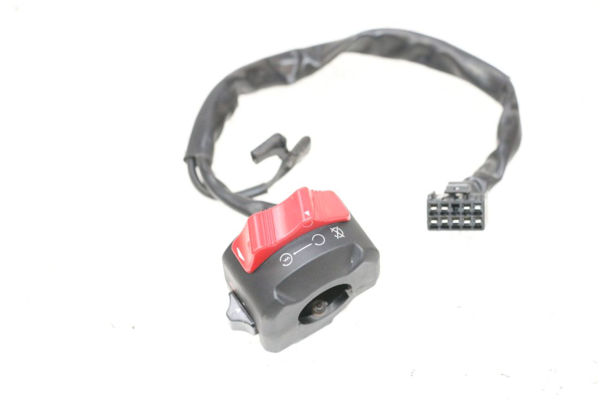 photo de CONMUTADOR DERECHA YAMAHA MT-07 MT07 ABS 700 (2018 - 2020) - Primer plano técnico