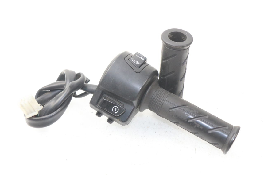 photo de INTERRUPTOR DERECHO HONDA PCX (JF47) 125 (2012 - 2013)