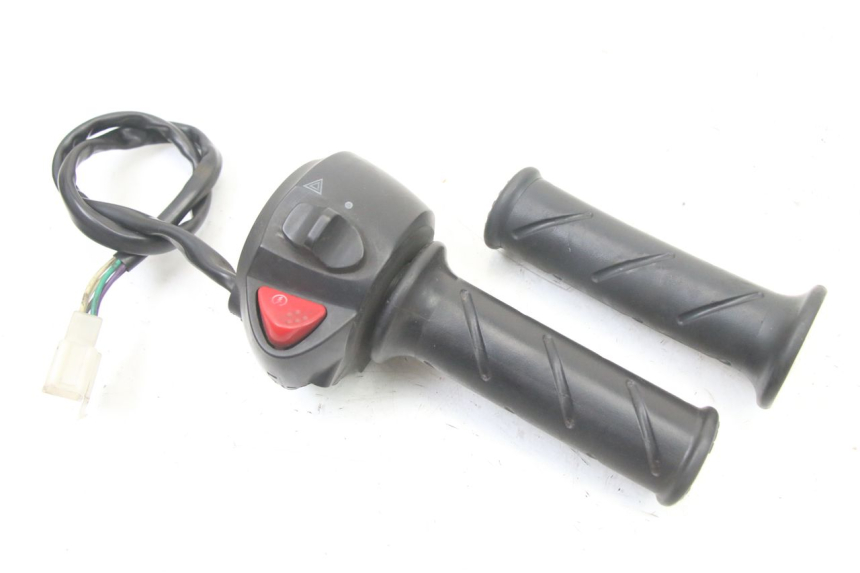 photo de INTERRUPTOR DERECHO PEUGEOT CITYSTAR 125 (2011 - 2017)
