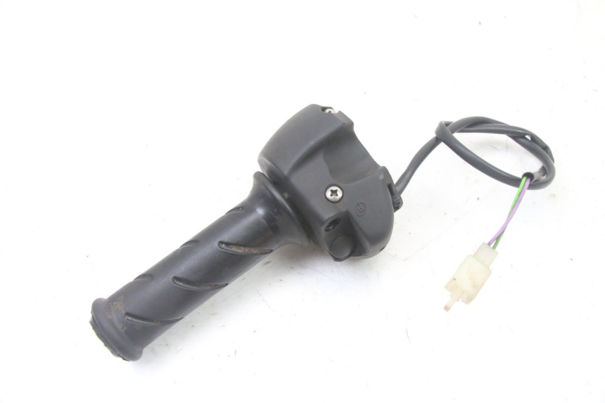 photo de INTERRUPTOR DERECHO PEUGEOT CITYSTAR 2T 50 (2018 - 2021)