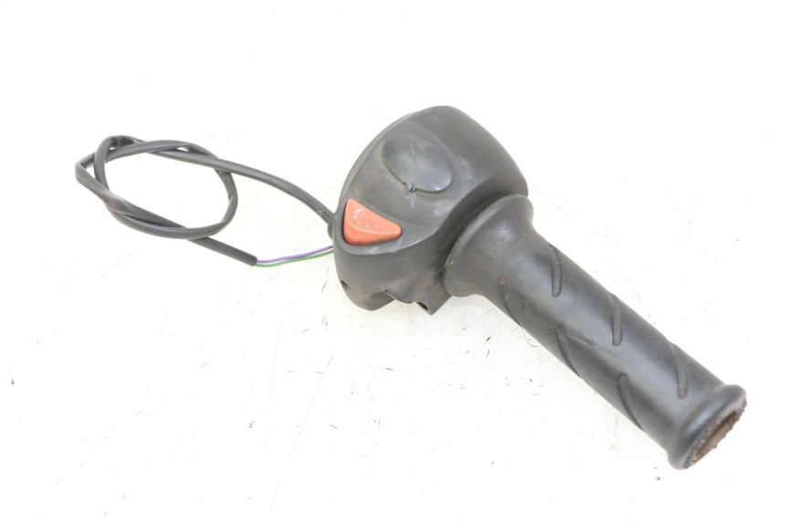 photo de INTERRUPTOR DERECHO PEUGEOT CITYSTAR 50 (2013 - 2017)