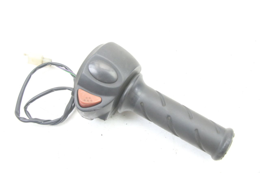 photo de INTERRUPTOR DERECHO PEUGEOT ELYSTAR 50 (2002 - 2014)