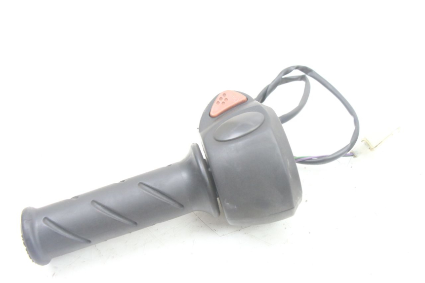 photo de INTERRUPTOR DERECHO PEUGEOT ELYSTAR 50 (2002 - 2014)