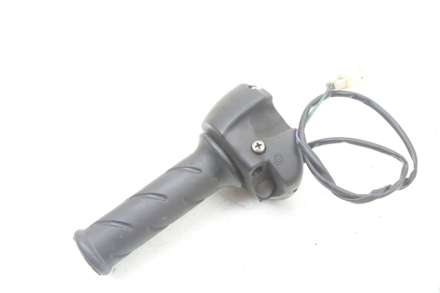 photo de INTERRUPTOR DERECHO PEUGEOT ELYSTAR 50 (2002 - 2014)