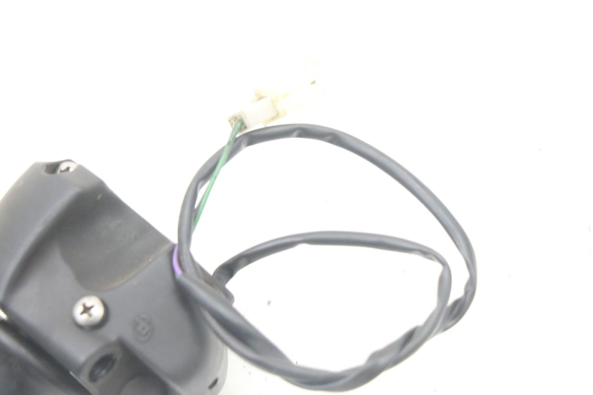 photo de INTERRUPTOR DERECHO PEUGEOT ELYSTAR 50 (2002 - 2014)