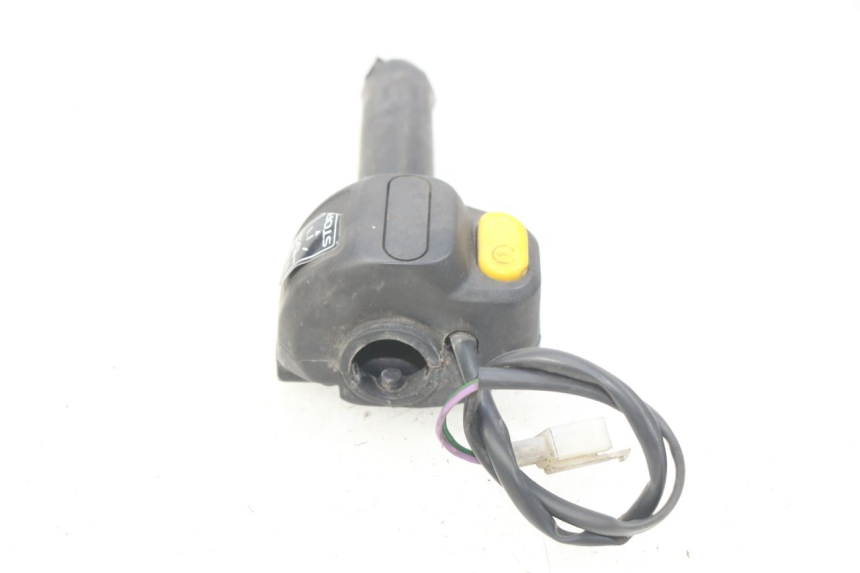 photo de INTERRUPTOR DERECHO PEUGEOT LUDIX 50 (2005 - 2007)