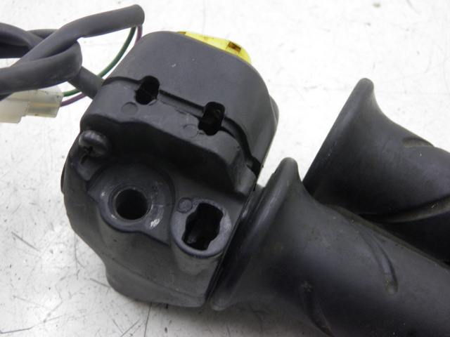 photo de INTERRUPTOR DERECHO PEUGEOT LUDIX 50 (2008 - 2017)