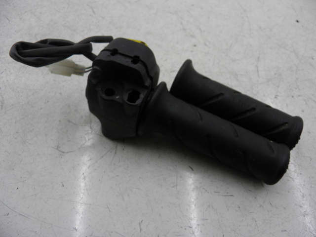 photo de INTERRUPTOR DERECHO PEUGEOT LUDIX 50 (2008 - 2017)