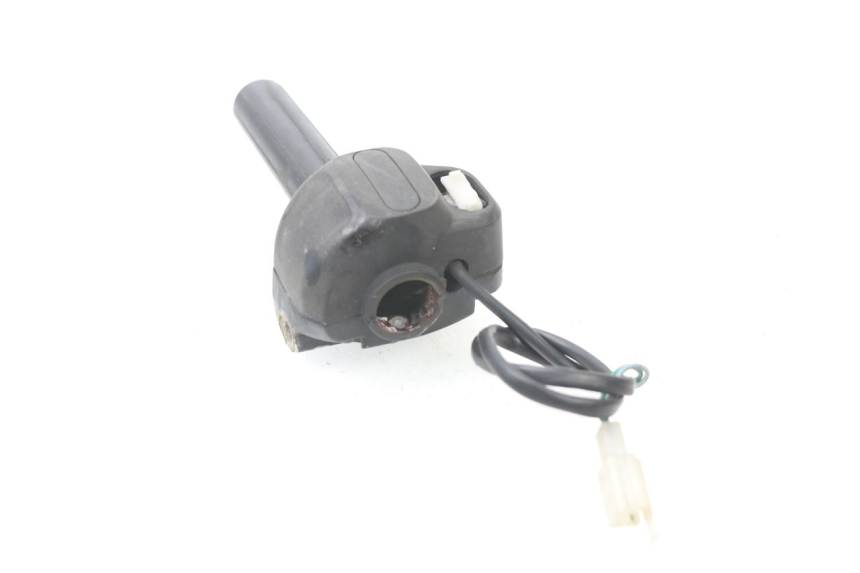 photo de INTERRUPTOR DERECHO PEUGEOT LUDIX BLASTER 50 (2006 - 2014)