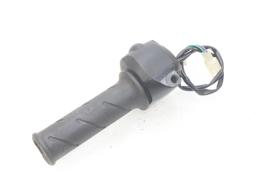 photo de INTERRUPTOR DERECHO PEUGEOT LUDIX BLASTER 50 (2006 - 2014)