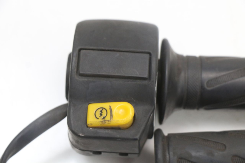 photo de CONMUTADOR DERECHA PEUGEOT STREETZONE 2T 50 (2014 - 2019)