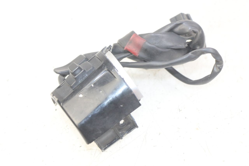 photo de INTERRUPTOR DERECHO PIAGGIO VESPA SPRINT 2T 50 (2014 - 2018)