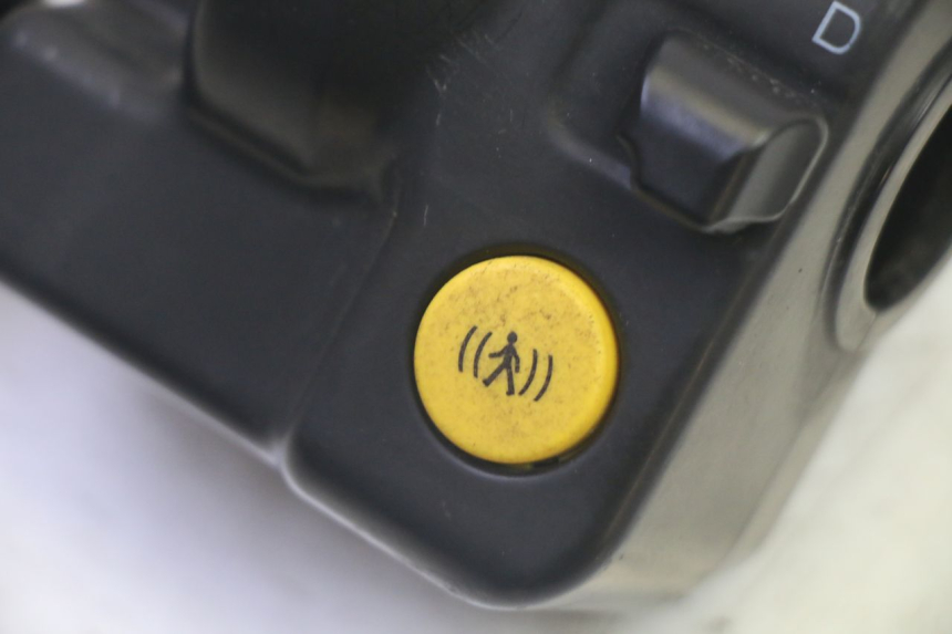 photo de CONMUTADOR DERECHA LIGIER PULSE 3 1 (2014 - 2020) - Zoom estado de uso