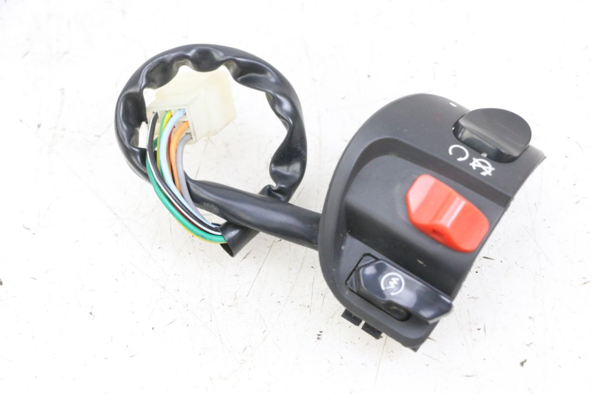 photo de CONMUTADOR DERECHA EFUN PUSA 1 - Vista principal