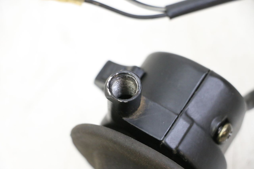 photo de INTERRUPTOR DERECHO YAMAHA PW 80 (1983 - 2014)
