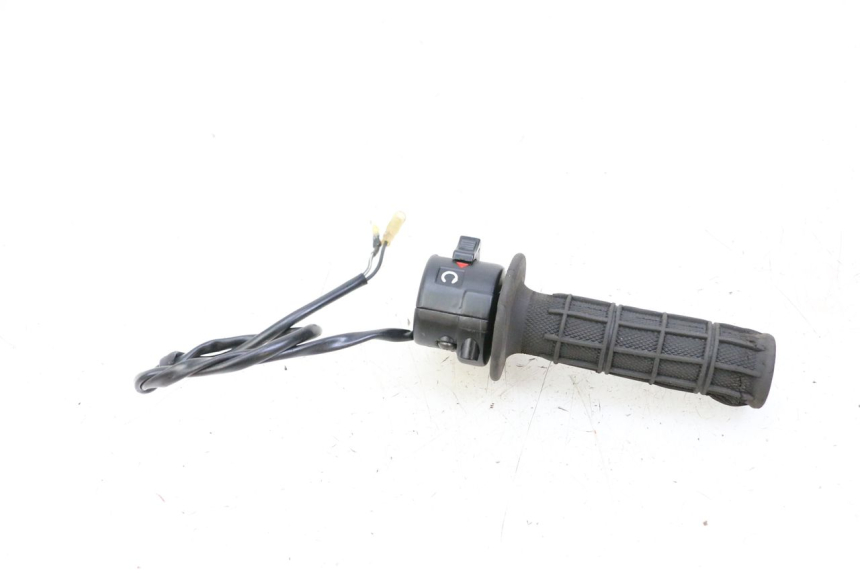 photo de INTERRUPTOR DERECHO YAMAHA PW 80 (1983 - 2014)