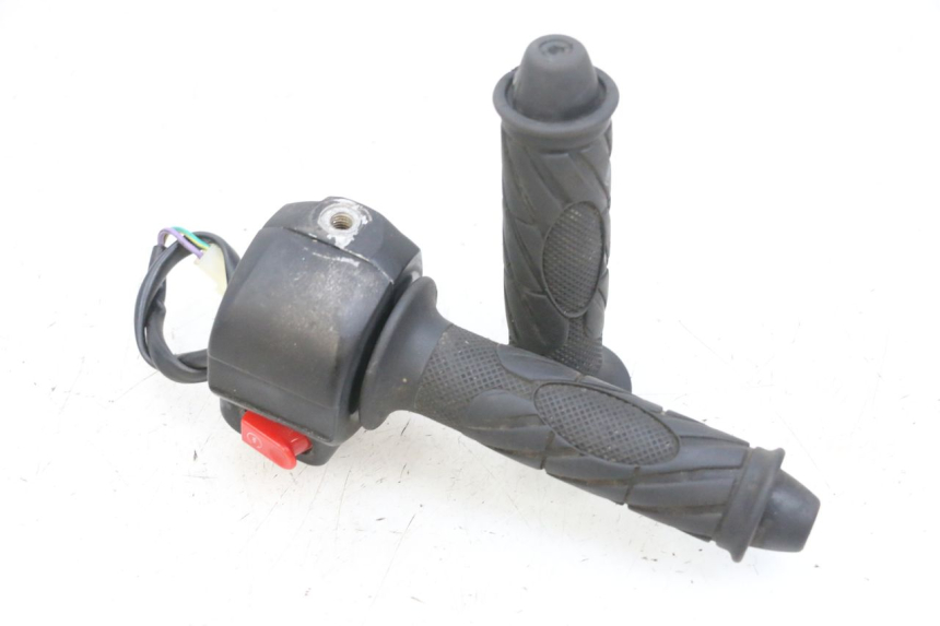 photo de INTERRUPTOR DERECHO TNT MOTOR ROMA 10' 4T 50 (2019 - 2022) - Vista principal