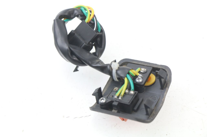 photo de INTERRUPTOR DERECHO JM MOTORS SANTANA 50 (2014 - 2020)
