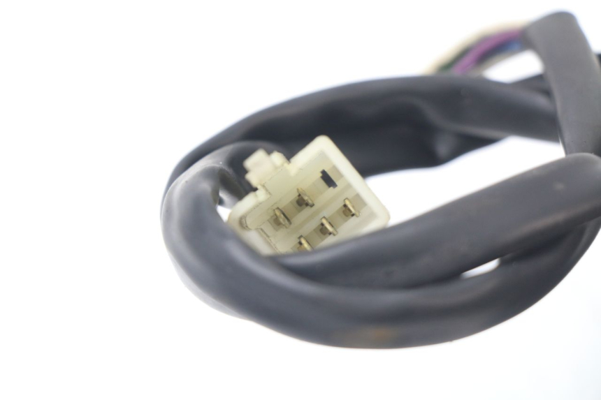 photo de INTERRUPTOR DERECHO PEUGEOT SATELIS COMPRESSOR K15 125 (2006 - 2009)