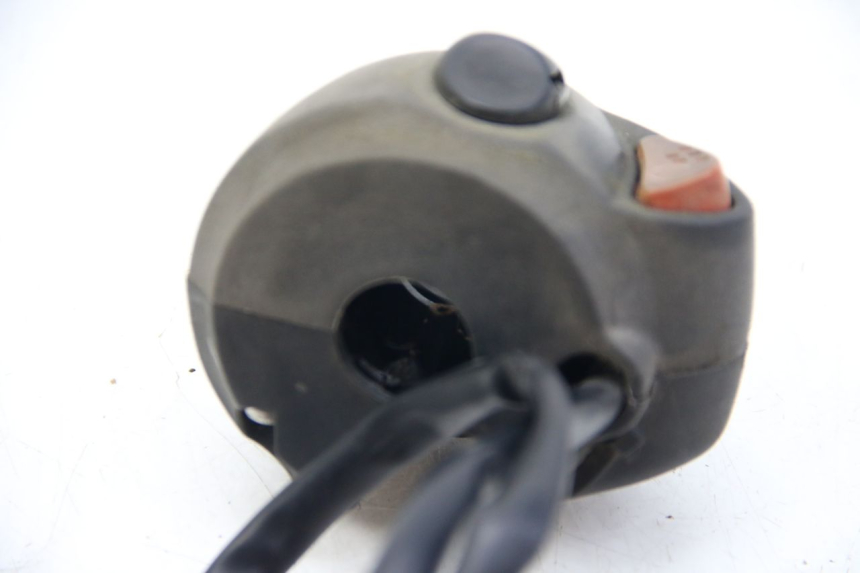 photo de INTERRUPTOR DERECHO PEUGEOT SATELIS COMPRESSOR K15 125 (2006 - 2009)