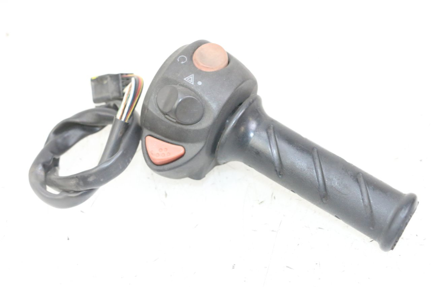 photo de CONMUTADOR DERECHA PEUGEOT SATELIS 125 (2013 - 2018)