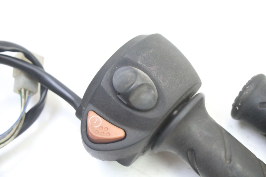 photo de CONMUTADOR DERECHA PEUGEOT SATELIS 250 (2006 - 2012)